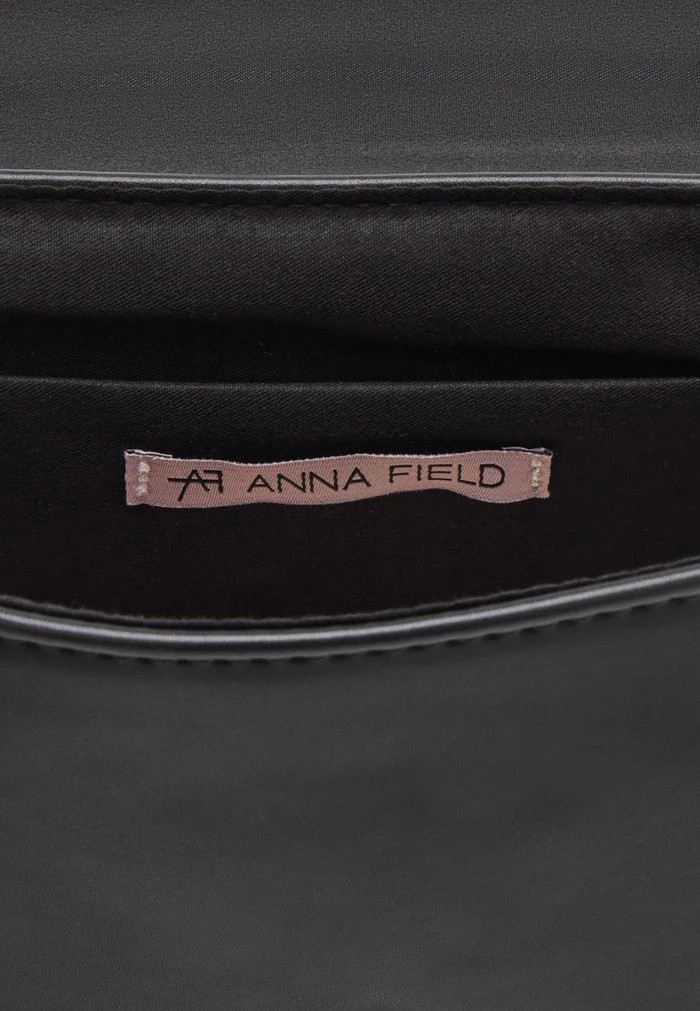 Sacs ANNA FIELD Anna Field Clutch Noir Femme | PUM-3562946